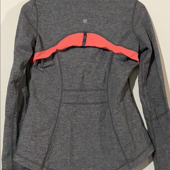 Lululemon define zip sweater in grey and pink - Picture 4 of 7